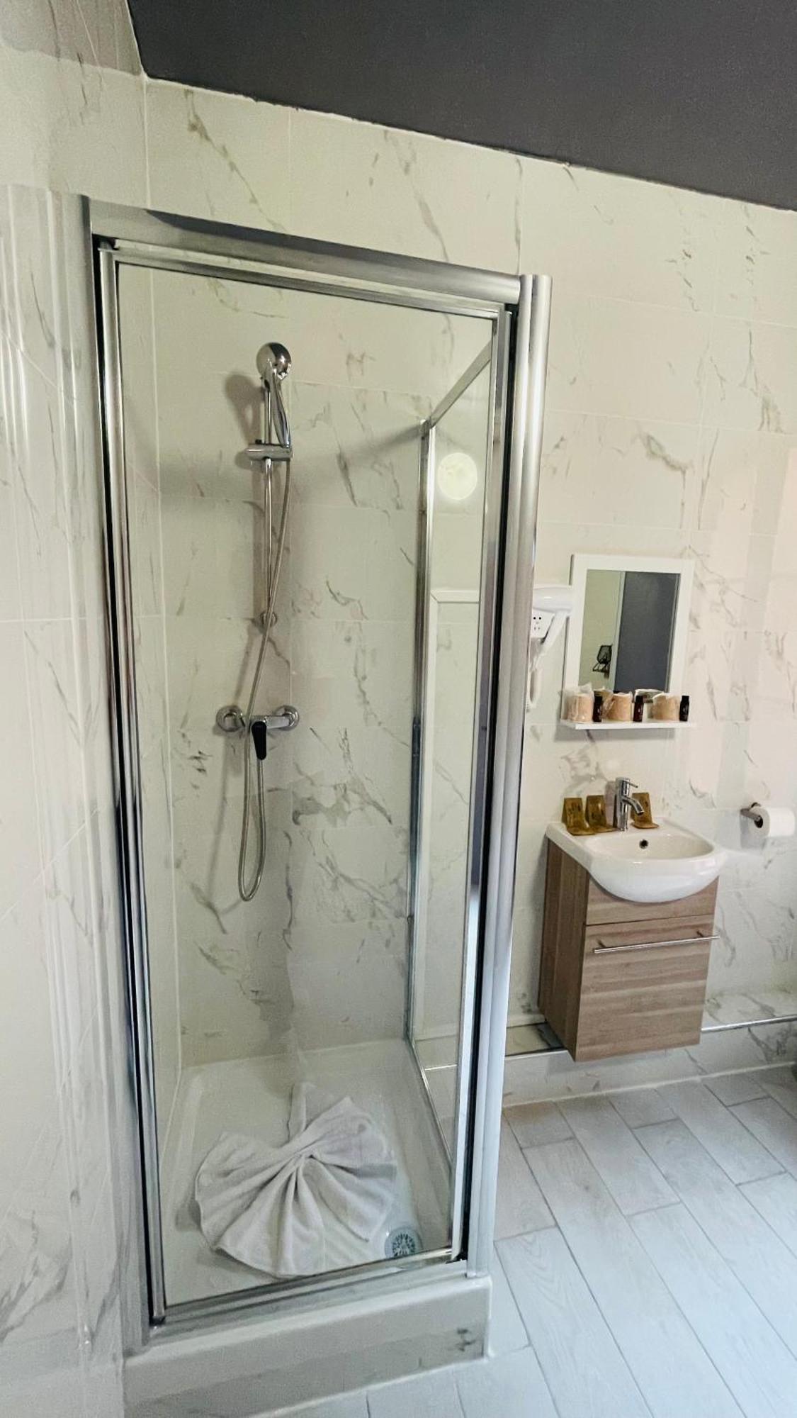 Hotel Louvain Paris Eksteriør bilde